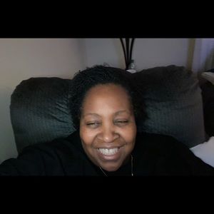 Meet your Posher, Elnora